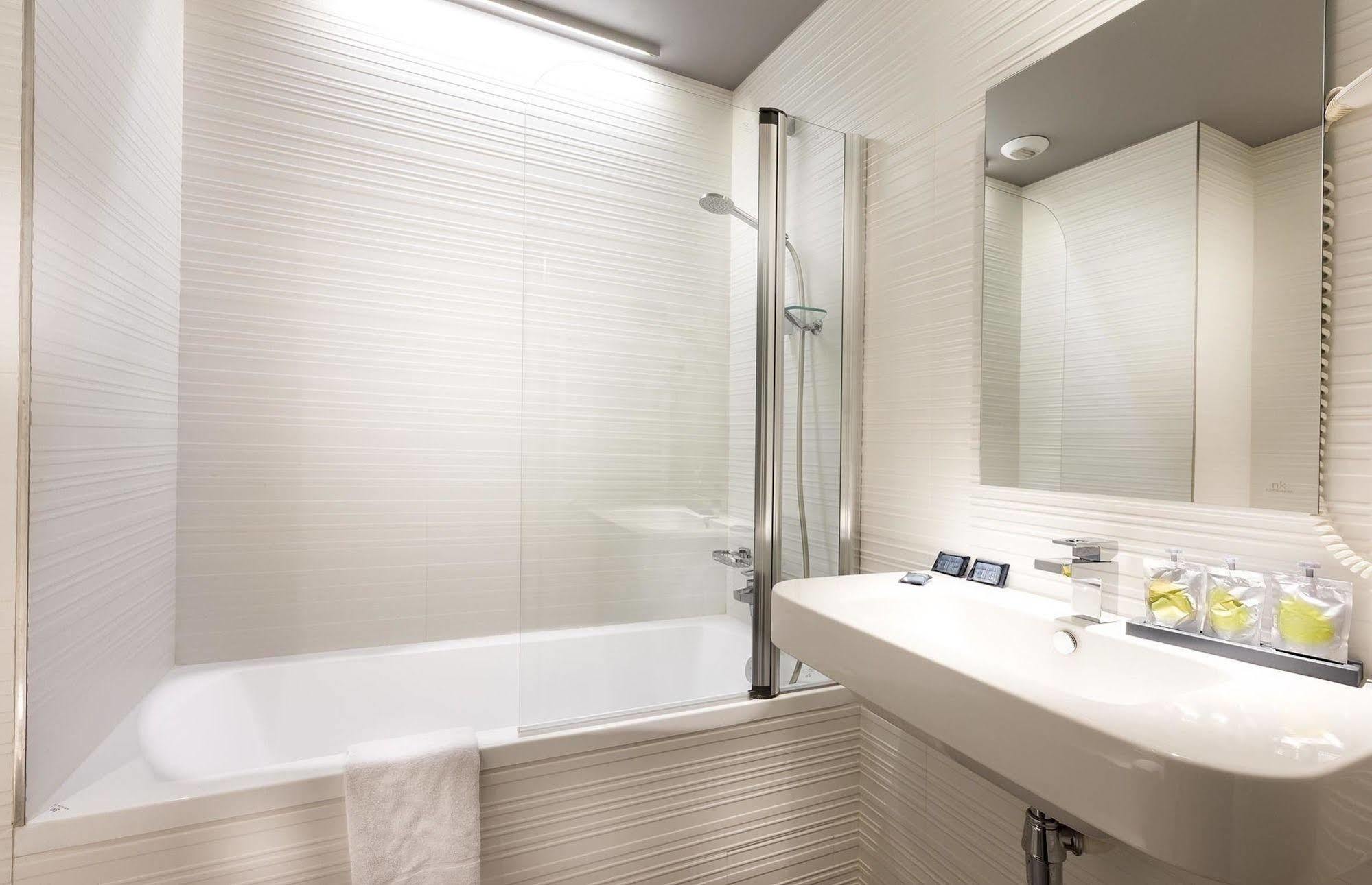 Hotel Garance Paris Exterior photo